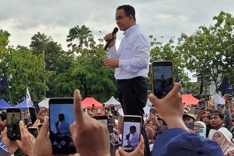 Kampanye Anies Baswedan di Cilacap Ada Momen Lucu