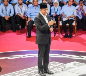 Makna Gerakan 'Sasageyo' Anies, Jubir AMIN Jelaskan Saat Tutup Debat Capres